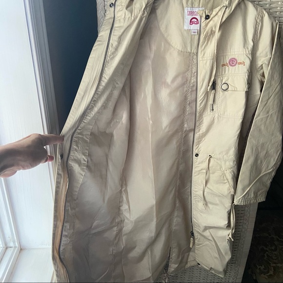 Girls Trench Coat age 11-12 - Picture 7 of 15